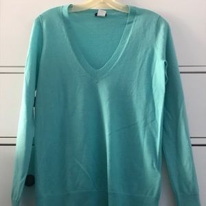 J. CREW V-NECK SWEATER